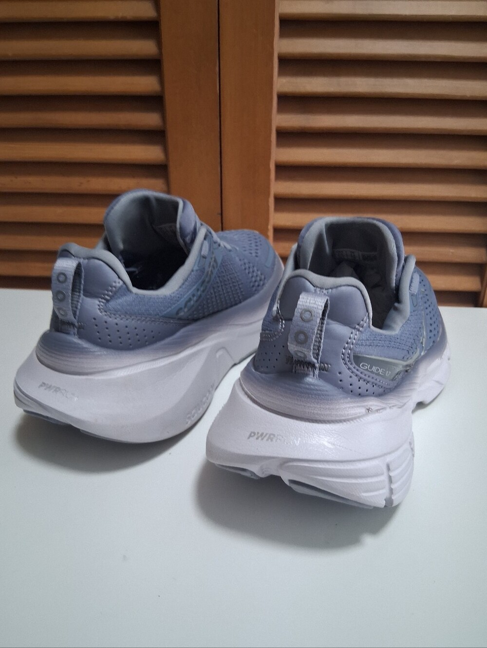Saucony Guide 17 Iris Violet Road-Running Sneakers Women’s Size 7.5 - Picture 4 of 6